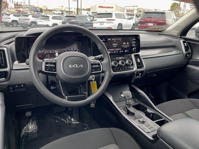 2022 Kia Sorento LX