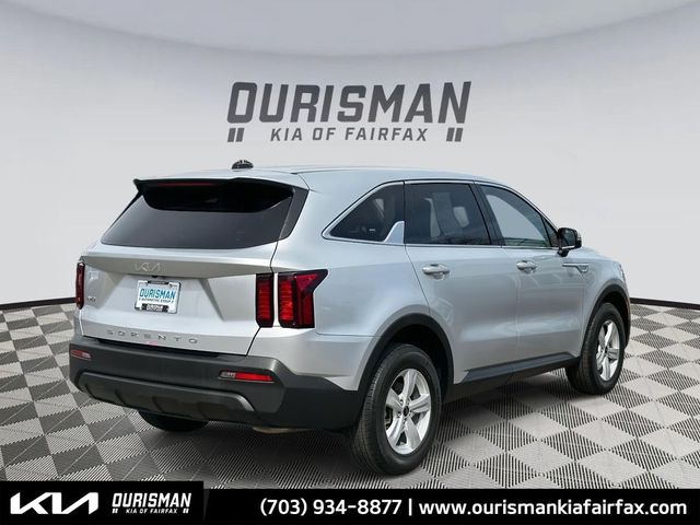 2022 Kia Sorento LX