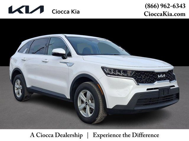 2022 Kia Sorento LX