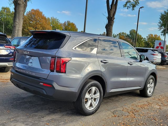 2022 Kia Sorento LX