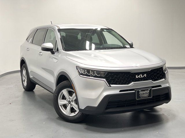 2022 Kia Sorento LX