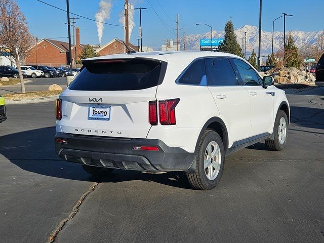 2022 Kia Sorento LX