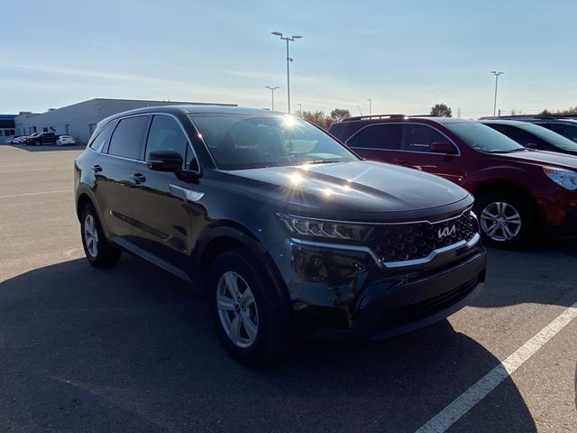 2022 Kia Sorento LX