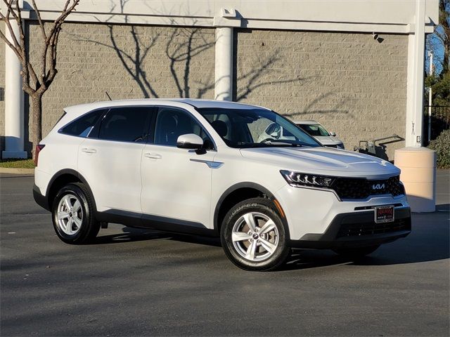 2022 Kia Sorento LX