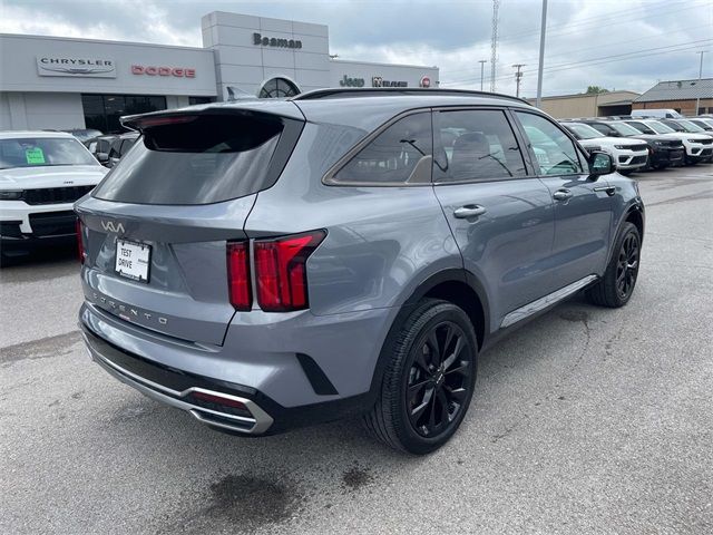 2022 Kia Sorento SX