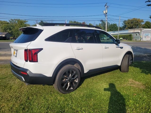 2022 Kia Sorento X-Line EX