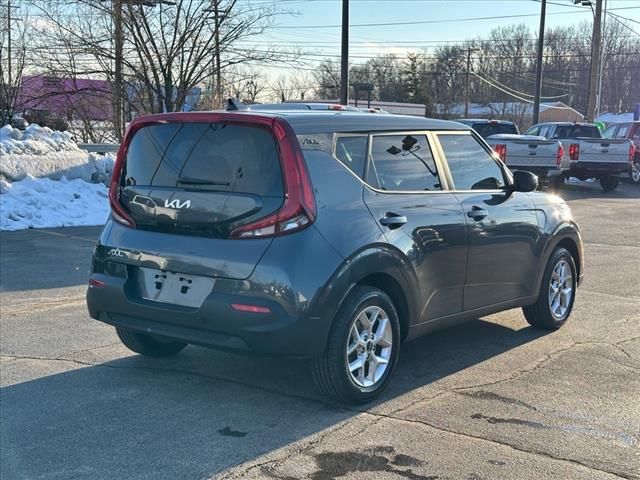 2022 Kia Soul LX