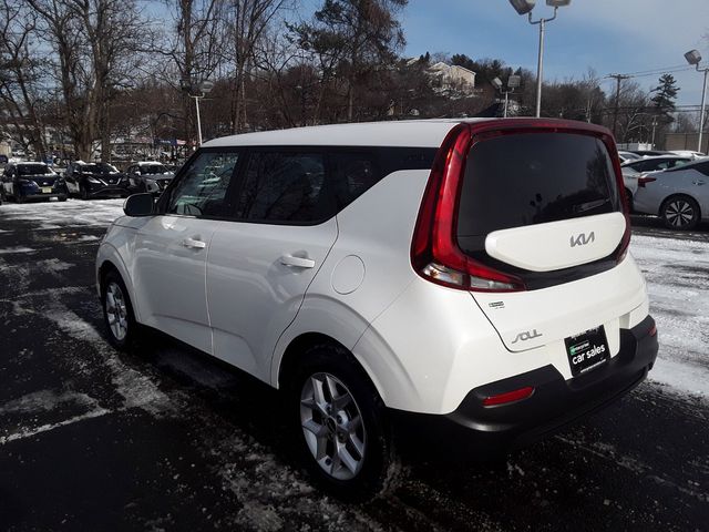 2022 Kia Soul LX