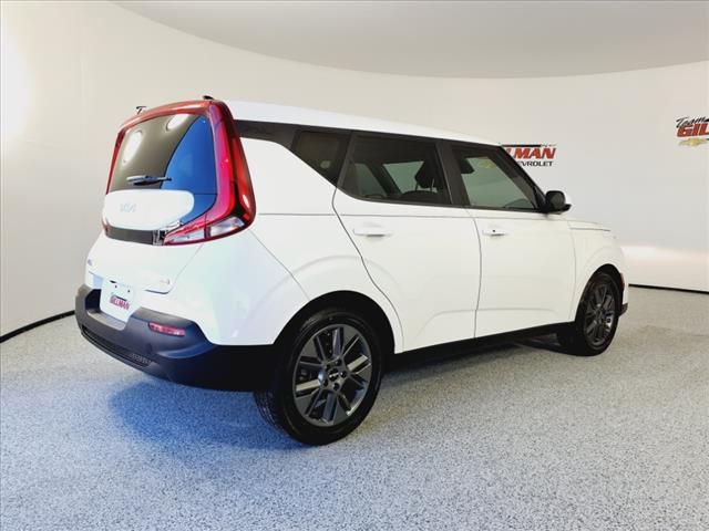 2022 Kia Soul EX