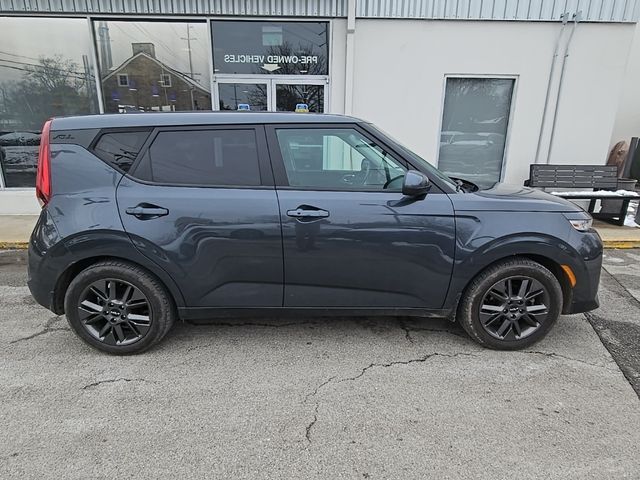 2022 Kia Soul EX