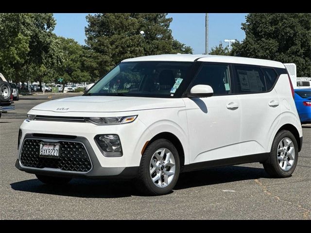 2022 Kia Soul LX