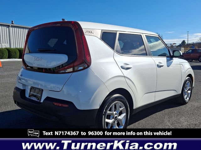 2022 Kia Soul LX