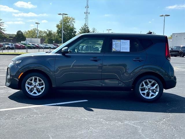 2022 Kia Soul LX