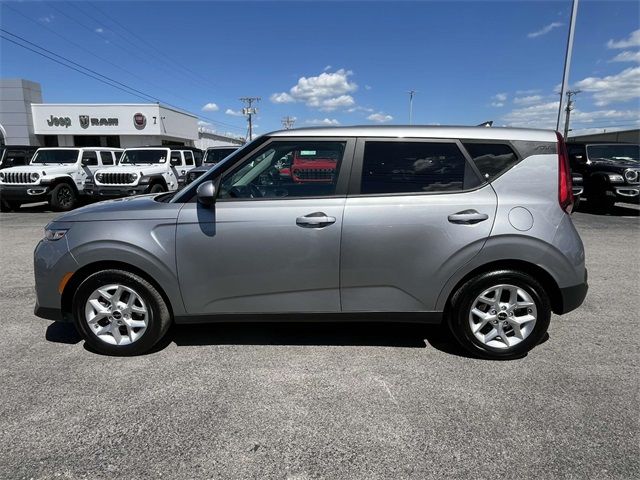 2022 Kia Soul LX