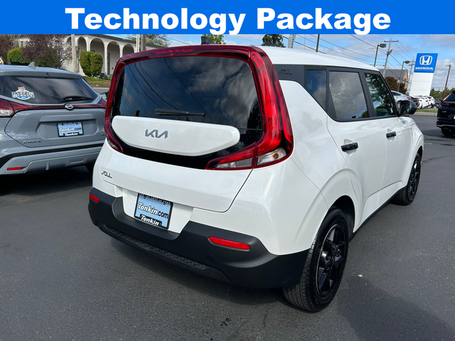 2022 Kia Soul LX