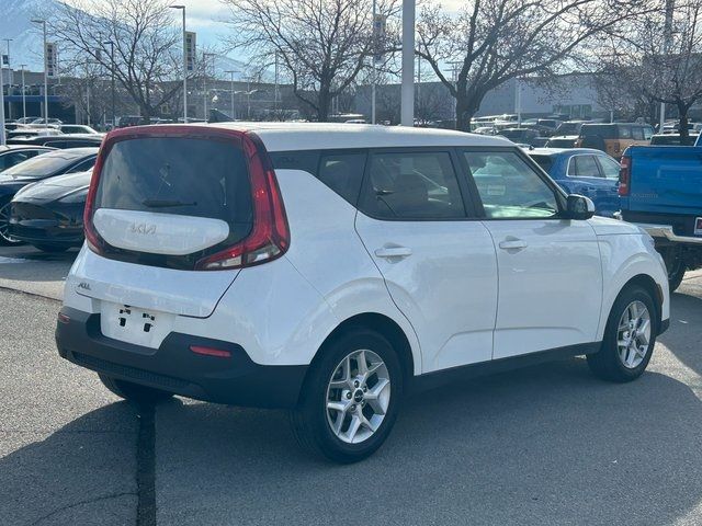 2022 Kia Soul LX