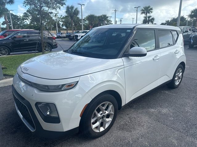 2022 Kia Soul LX