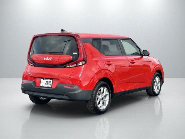 2022 Kia Soul LX