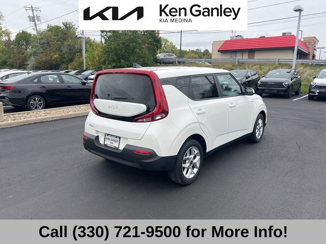 2022 Kia Soul LX