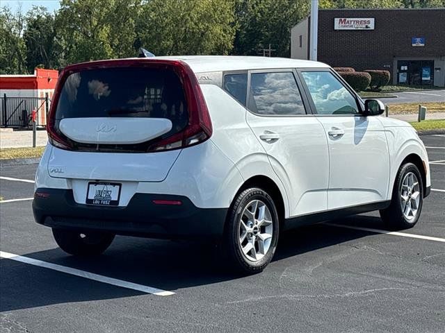 2022 Kia Soul LX