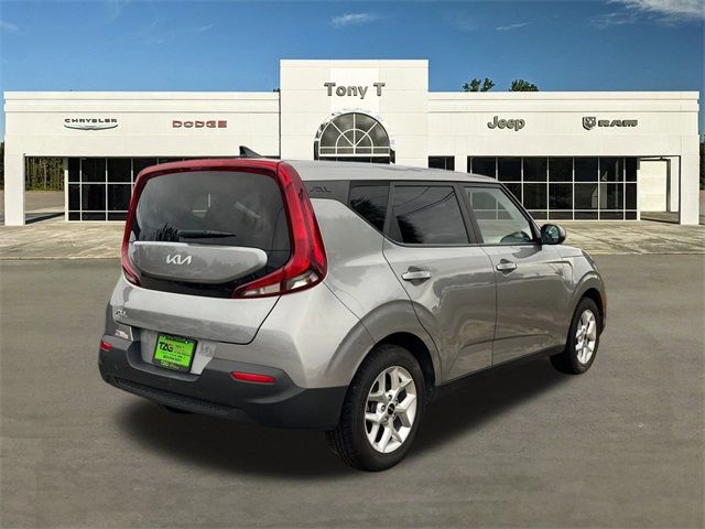 2022 Kia Soul LX