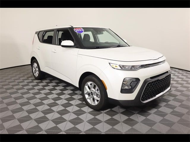 2022 Kia Soul LX