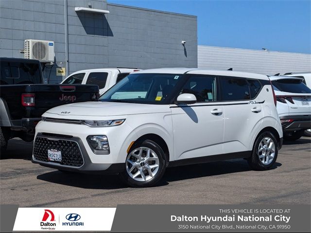 2022 Kia Soul LX