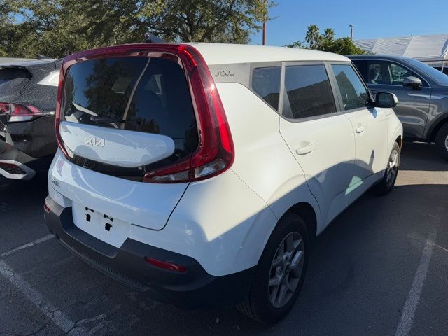 2022 Kia Soul LX