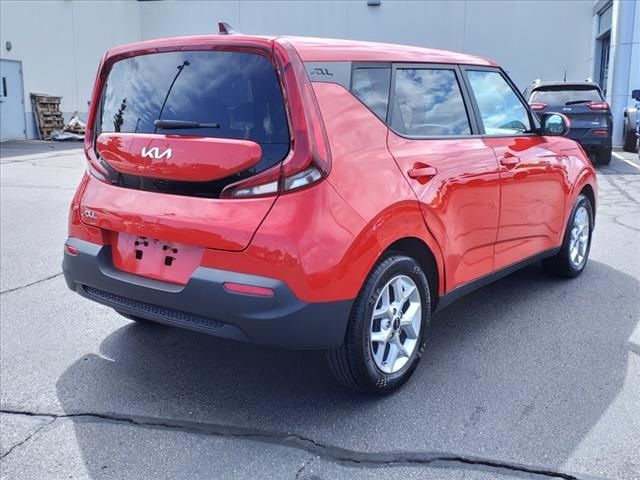 2022 Kia Soul LX