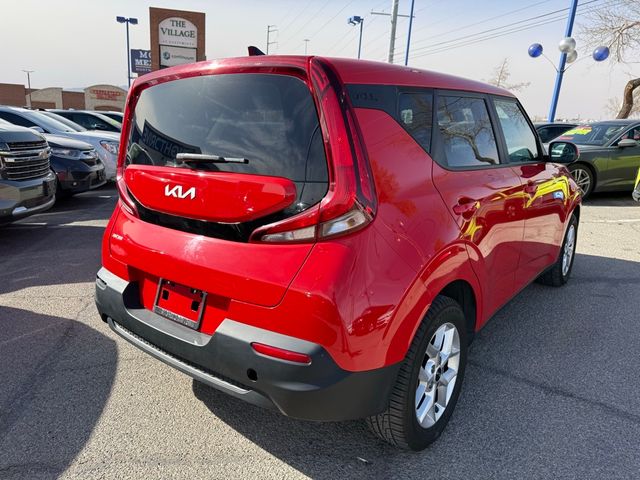 2022 Kia Soul LX