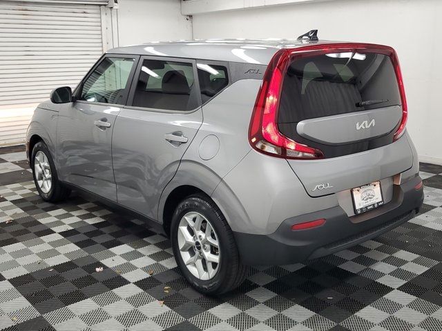 2022 Kia Soul LX