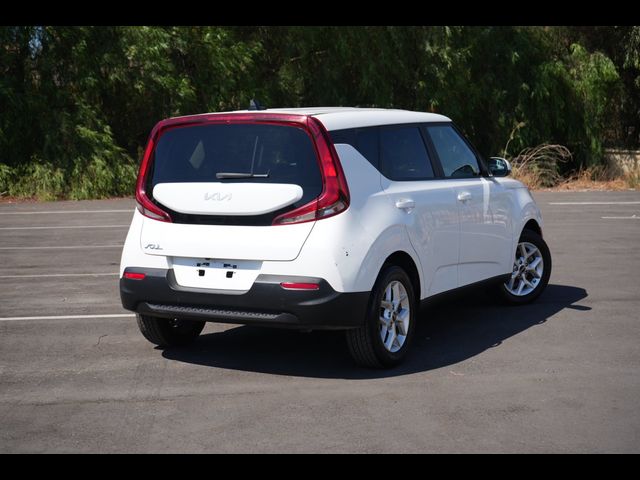 2022 Kia Soul LX