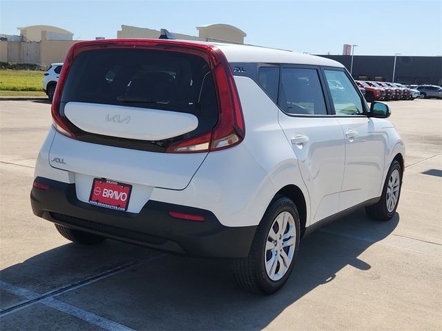 2022 Kia Soul LX