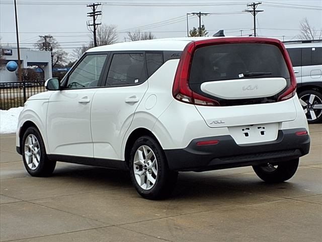 2022 Kia Soul LX