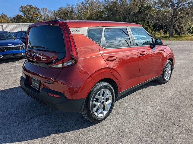 2022 Kia Soul LX