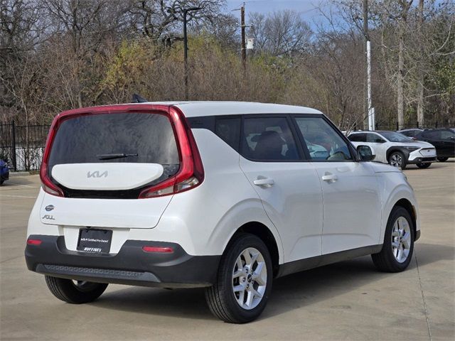 2022 Kia Soul LX