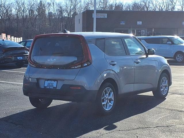 2022 Kia Soul LX