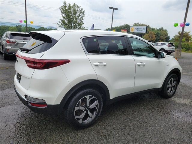 2022 Kia Sportage LX