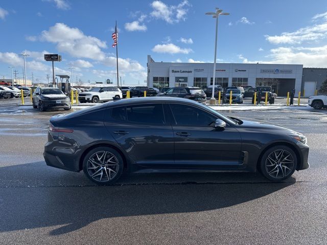 2022 Kia Stinger GT-Line