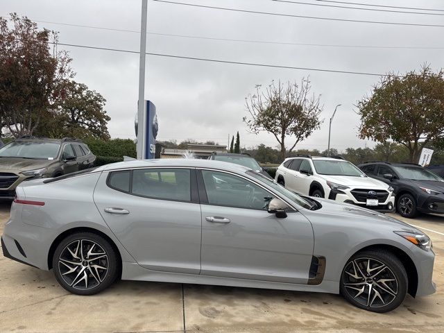 2022 Kia Stinger GT-Line