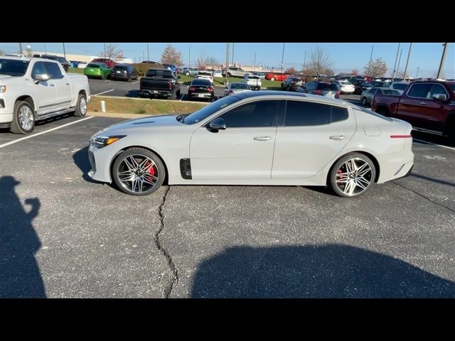 2022 Kia Stinger GT1