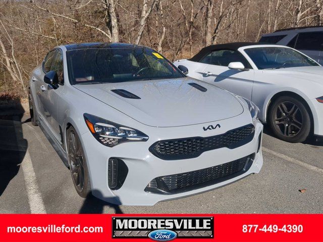 2022 Kia Stinger GT1