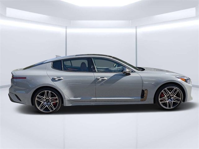 2022 Kia Stinger GT1