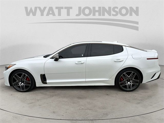 2022 Kia Stinger GT2