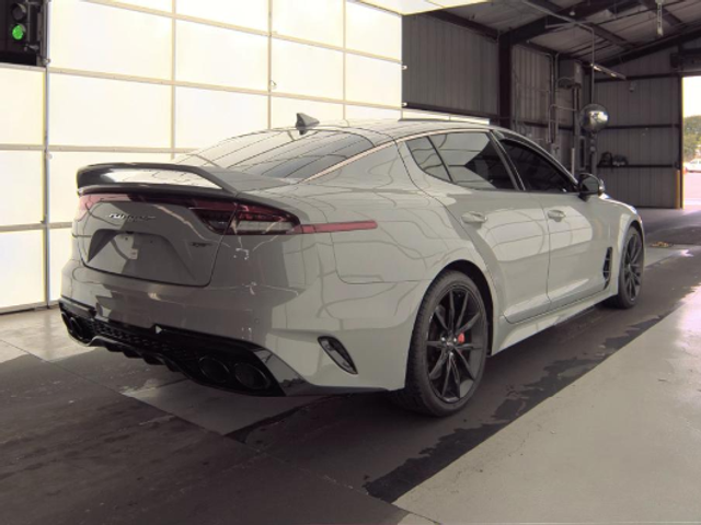 2022 Kia Stinger GT2