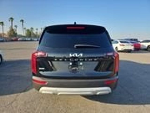 2022 Kia Telluride LX