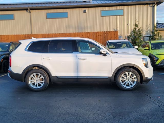 2022 Kia Telluride LX