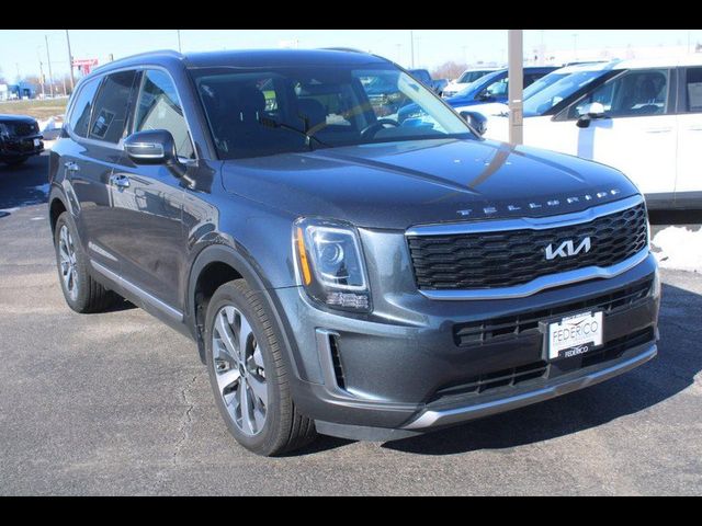 2022 Kia Telluride S