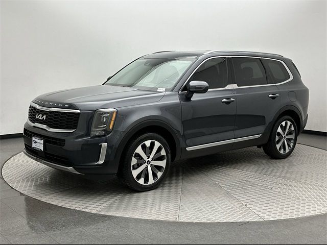 2022 Kia Telluride S