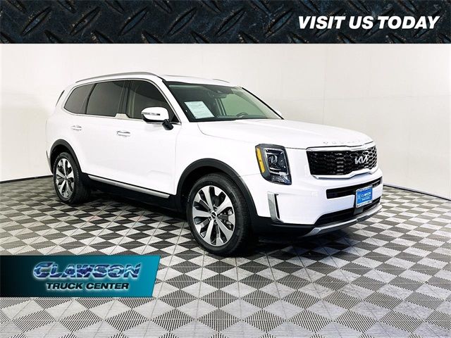 2022 Kia Telluride S